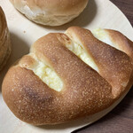 倉渕パン工房　湧然 - 平飼い有精卵のクリームパン