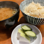 めしの助 - ◎鯛めし　糠漬け　赤だし　これを食べてまとまります。