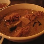 ラックタイ - グリーンカレー…
            まるでタイに来たような錯覚を覚える雰囲気のあるお店でした(*^_^*)