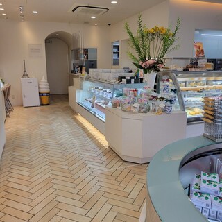 アン・シャルロット_2