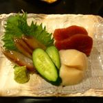 てつ藤 - お刺身　帆立が分厚くて、室蘭にいた時に食べた帆立くらい美味い♪