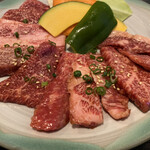 焼肉開山 - カルビとロース肉