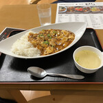 ホテルパラダイスヒルズ - 麻婆豆腐丼