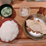 祭太鼓 - マヨキムチカツ丼＋ゴボサラ定食（特ロース、御飯特大）