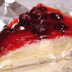 Lucy's Bakery - Dark Cherry Custard Pie740円（税込）