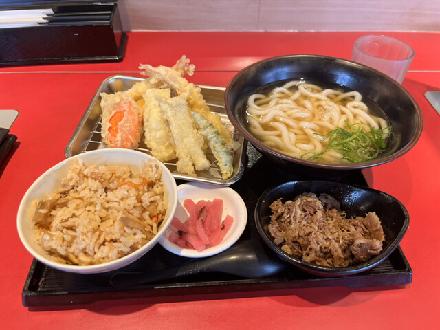 Kimura Ya Atsuta Kyassuru Ten