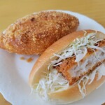 POMPADOUR - 横須賀海軍カレーパン、白身魚パン