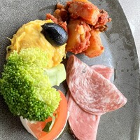 スミレオオサカ - 