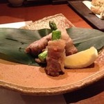 元町 井おか - あぐー豚のアスパラ巻き