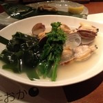 元町 井おか - あさりと菜の花の酒蒸し