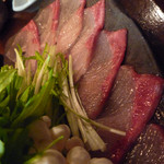 魚菜 由良 - 寒鰤のしゃぶしゃぶ　ズームアップ