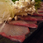 魚菜 由良 - 寒鰤のしゃぶしゃぶ　ズームアップ