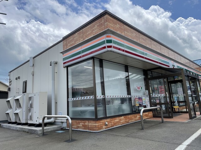 セブンイレブン 鶴岡千石町店 &ndash; 24時間営業の便利コンビニ