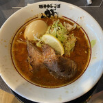 豚骨中華そば がんたれ - レッドホットチリソバ [玉子付き] ¥950(税込)