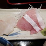魚や 旬 - ・「魚づくし定食(¥1050)」の刺身アップ。