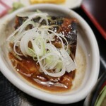 魚や 旬 - ・「魚づくし定食(¥1050)」の煮魚アップ。