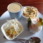 フレンドリーカフェ - 料理写真:パスタモーニング(おにぎりと茶碗蒸し)(ドリンク代430円のみ)