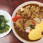 ガラム - オムレツカレー大、ブロッコリーサラダ