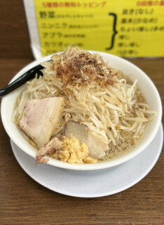 笑福 - ラーメン　並盛（200g）　790円　／　野菜：ちょい増し、かつお節：増し