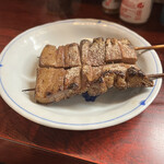 野毛末広 - 豚レバー塩