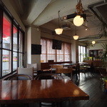 CAFECABARET - 昼の明るい雰囲気もすごくいいです