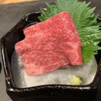 本店山科 - 岡崎牧場　完熟近江牛のお造り