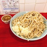 ユメヲカタレ オキナワ - 日曜限定つけ麺　ニンニクマシ アブラマシマシ