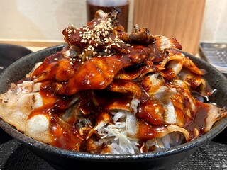 Ikebukuro Nikugekijou - 山盛り豚バラ丼(特盛り)