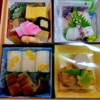 料亭 二蝶 - 松花堂弁当
