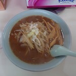 ふるさとラーメン - 味噌ラーメン　600円　配膳時の画像