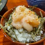 Yaki Miso Ramen Yadoya - 海鮮冷やし味噌(スープ、ひと口飯付) 1500円、味玉 100円、ひと口飯になります