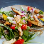 マンゴツリー東京 - イワシのフリット　ナンプラーソース