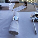 マンゴツリー東京 - テーブル席 (窓際)