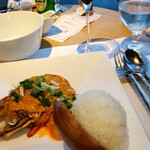 マンゴツリー東京 - お好みの量をよそってくれます