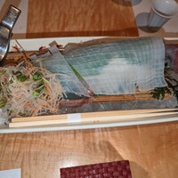 対馬のどぐろとイカ活き造り 博多 魚蔵 都ホテル店 - 生イカお造り