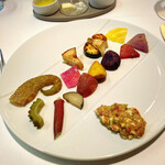 メイ - ❺シェフの実家小田原の岩田農園、佐賀県あいちゃん農園の西洋野菜などの夏野菜。