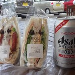 Ikoinonouenfamazumaketto - 購入サンドイッチ