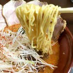 隠れ家麺屋 長太 - 担々チャーシュー　麺リフト