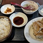 日本橋焼餃子 - 