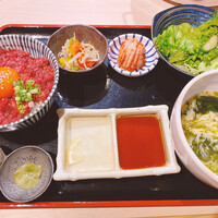 牛刺しと焼肉 仔虎 クリスロード店 - 