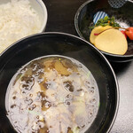 日本の宿 古窯 - ご飯はビーフシチューやお肉と食べたかった。そういう食べ方の提案もするといいと思います。