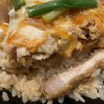 喜久寿司 - カツの厚味7〜8cmが食感バランス良し！