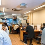 日高屋 - 店内