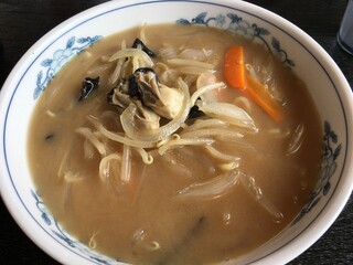 Hitsuji Shokudou - みそ牡蠣ラーメン