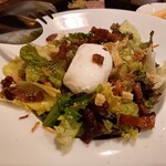 フレンチ居酒屋 えとね - リヨン風サラダ