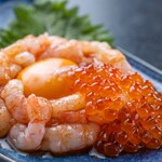甜虾肉脍加三文鱼籽