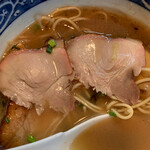 愚直 - とんこつラーメン　700円　味付玉子　100円