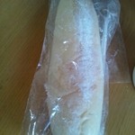 シェーブル - ミルククリーム入りパン180円