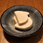 銀座 肉流 - サービスの “山芋の出汁漬け“