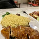 Hawker Chan Soya Sauce Chicken Rice&Noodle - ソヤソース チキンヌードル 7.80 SGD
            Soya Sauce Chicken Noodle
            2022年7月18日